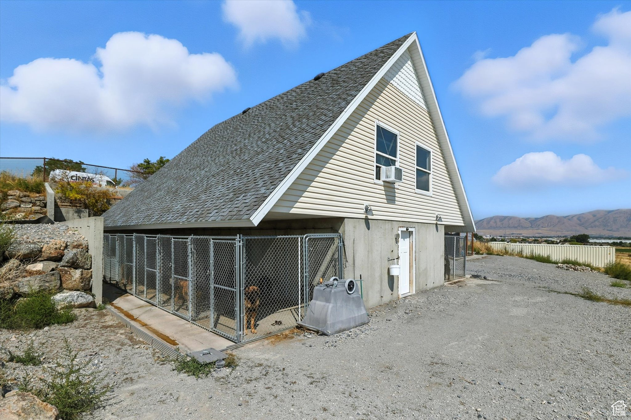 RANCH ESTATES - Residential