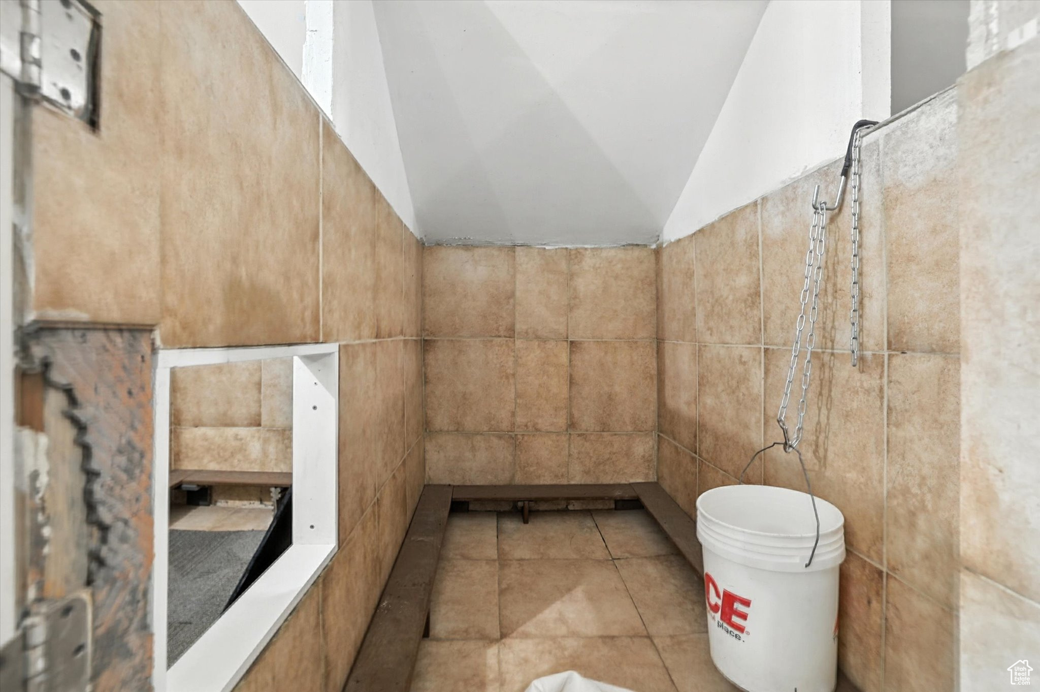 RANCH ESTATES - Residential