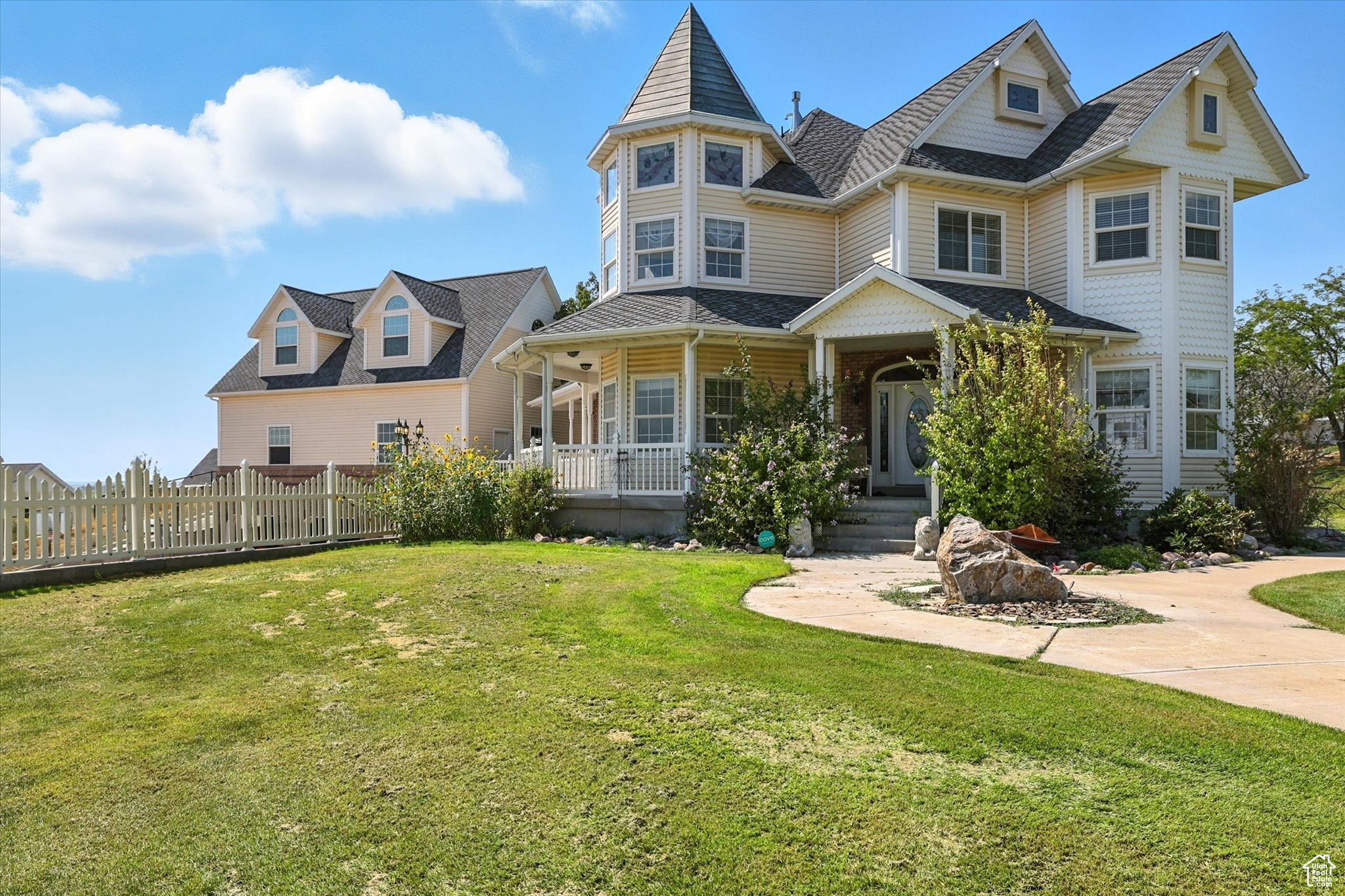 RANCH ESTATES - Residential