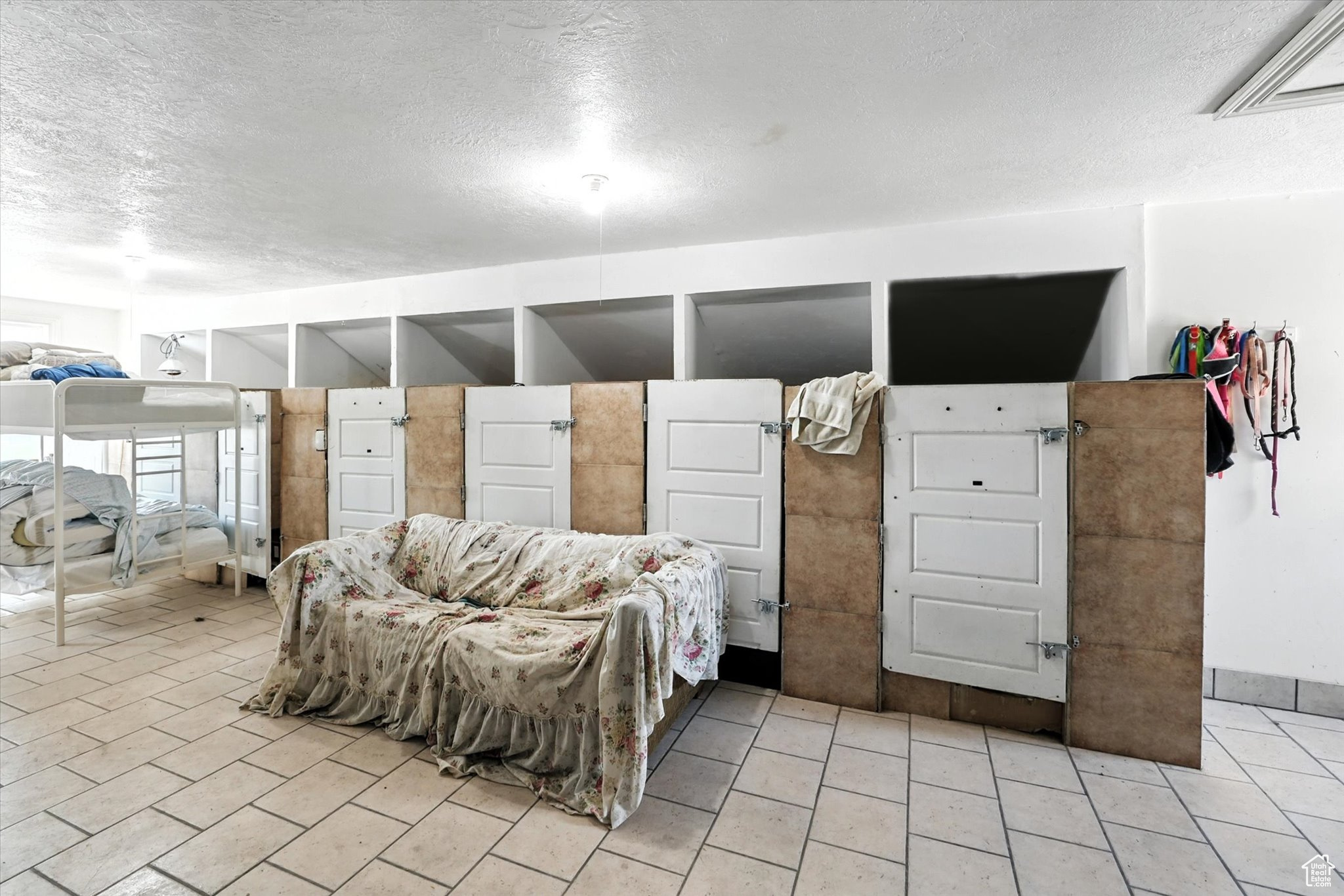 RANCH ESTATES - Residential