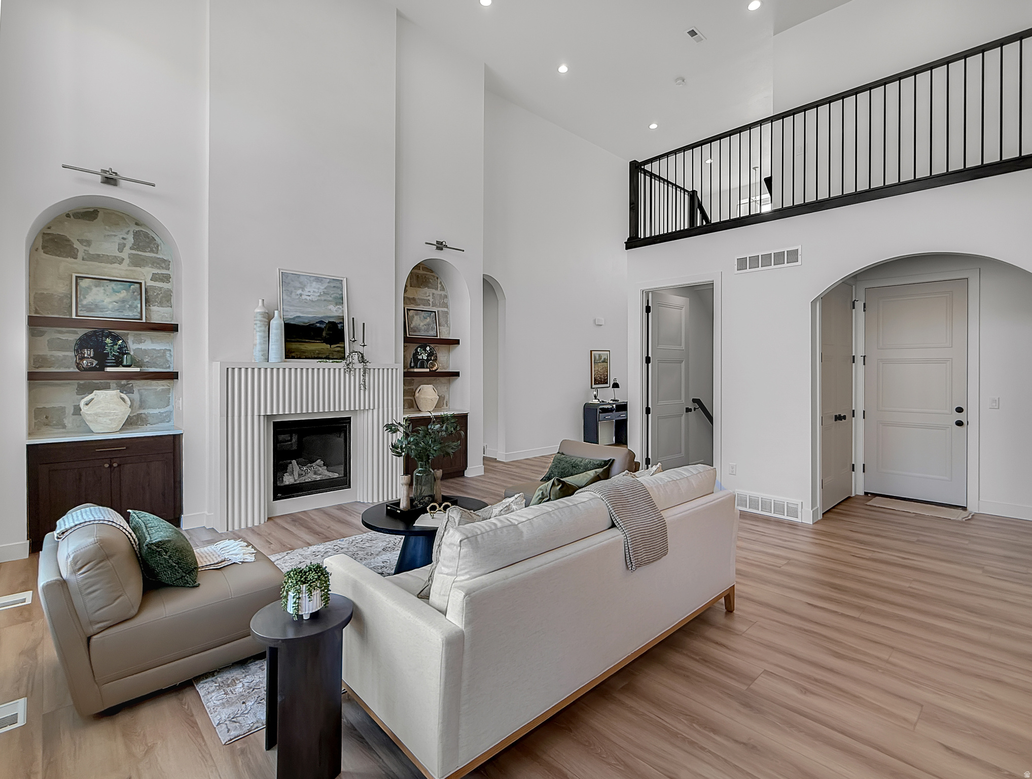 DEER CREST - Residential