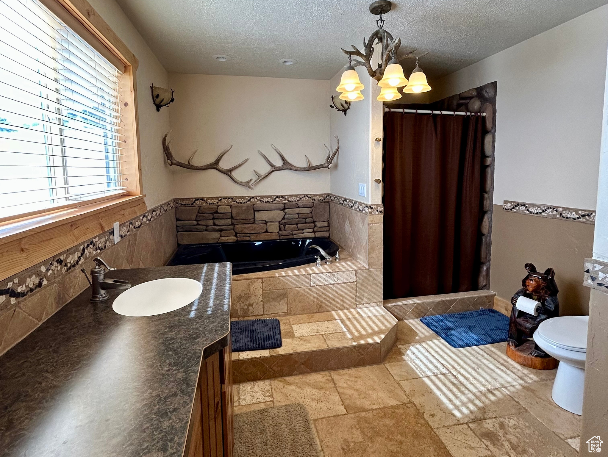 1515 S Mahogany Dr, Garden City, Utah image 19