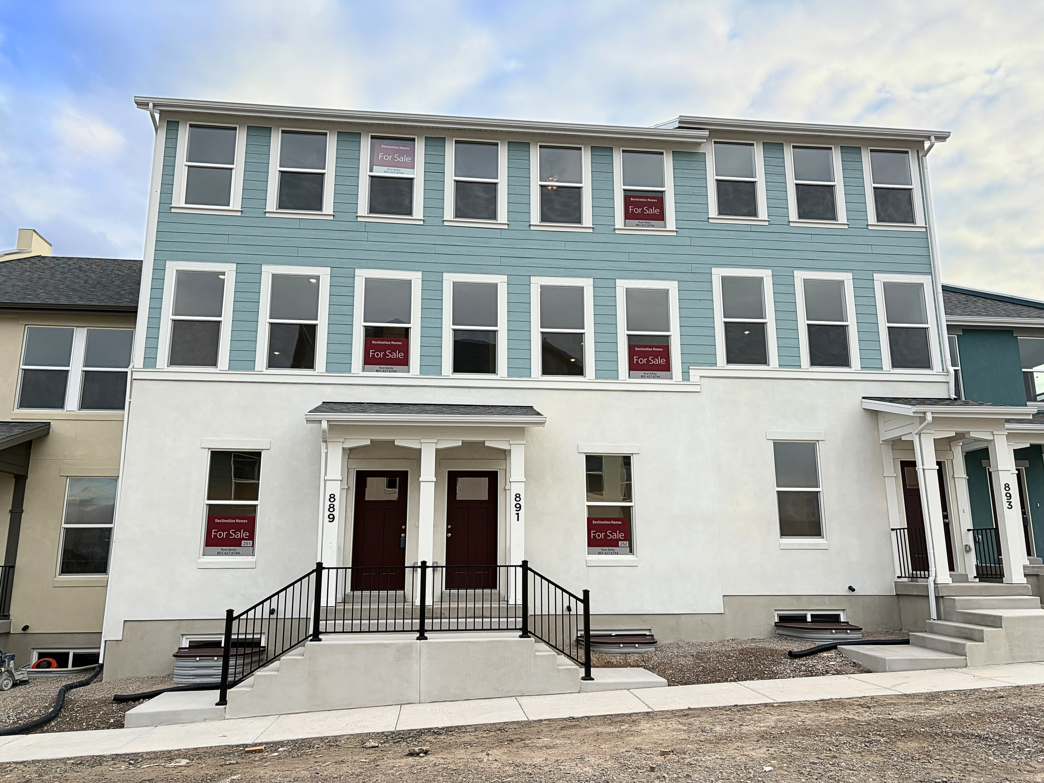 BEACON POINTE - Residential