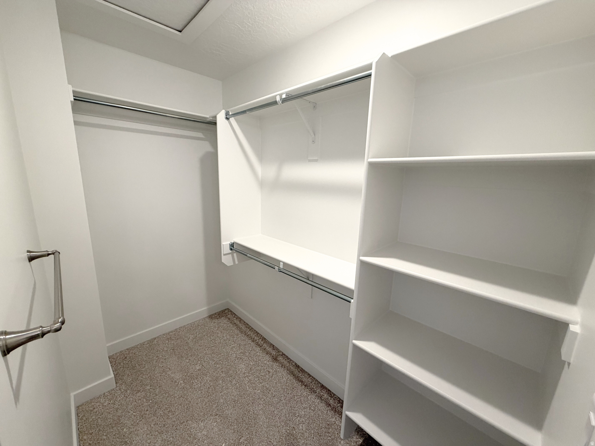 BEACON POINTE - Residential