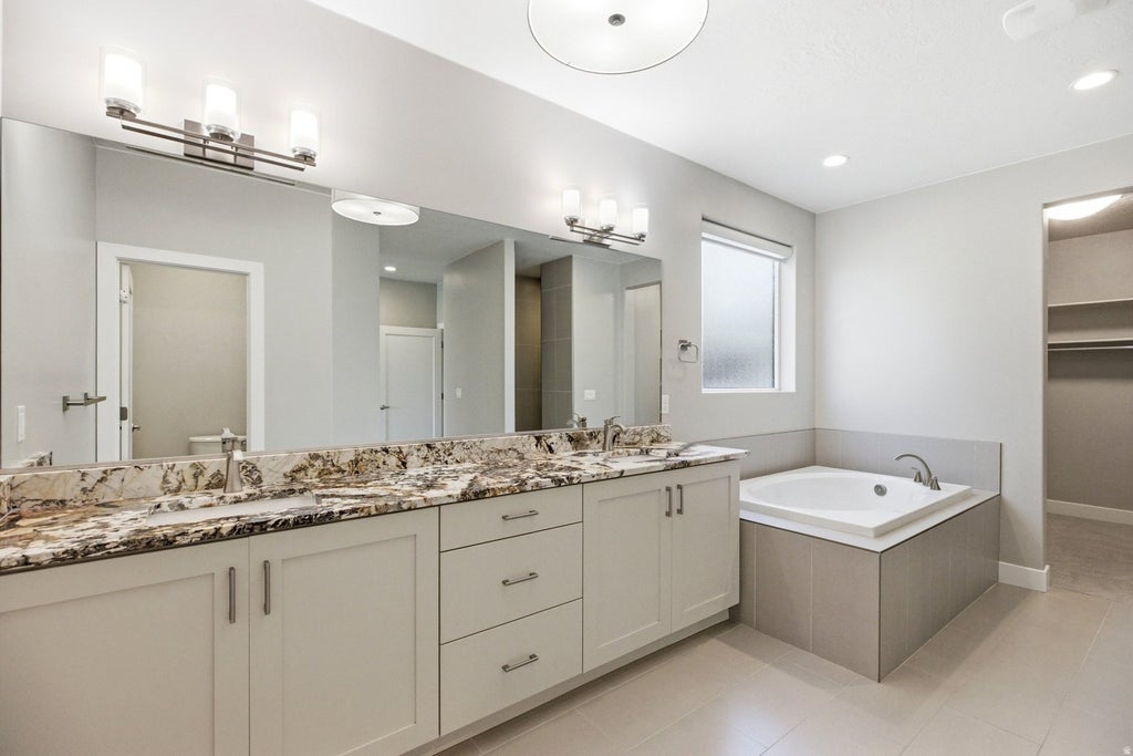 Photo of 1317 W SHINNECOCK DR, Saint George, UT 84770 (MLS # 2177131)