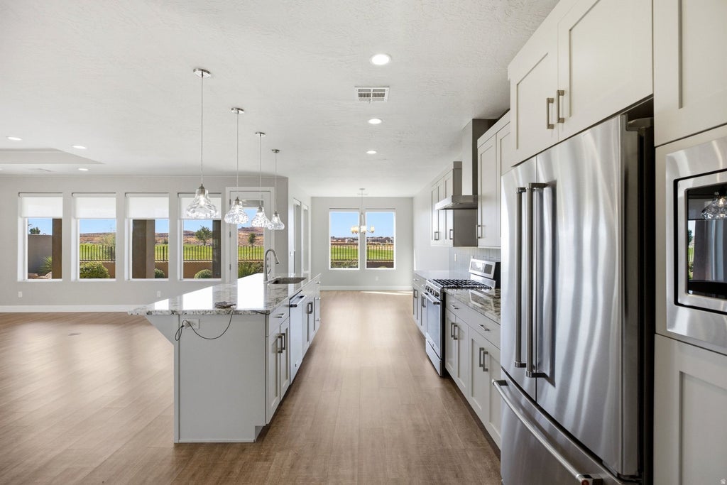 Photo of 1317 W SHINNECOCK DR, Saint George, UT 84770 (MLS # 2177131)