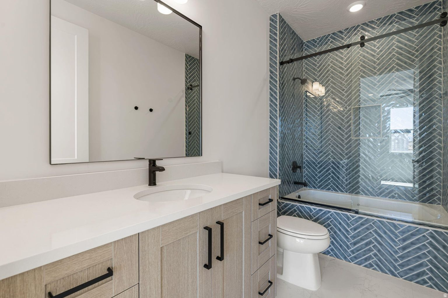 DESERT COLOR RESORT - Residential