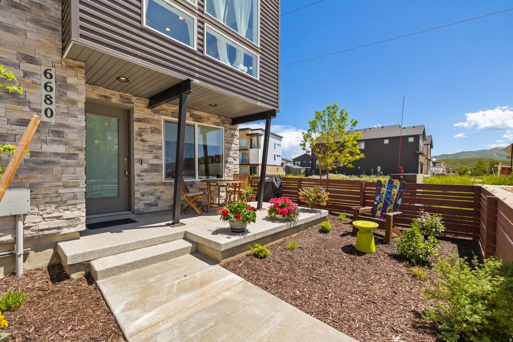 Photo of 6680 PURPLE POPPY LN, Park City, UT 84098 (MLS # 2148055)