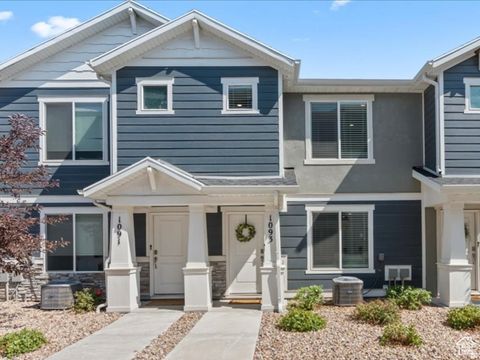 Townhouse For Sale - 1093 E Yard Row<br/> Saratoga Springs, UT 84045