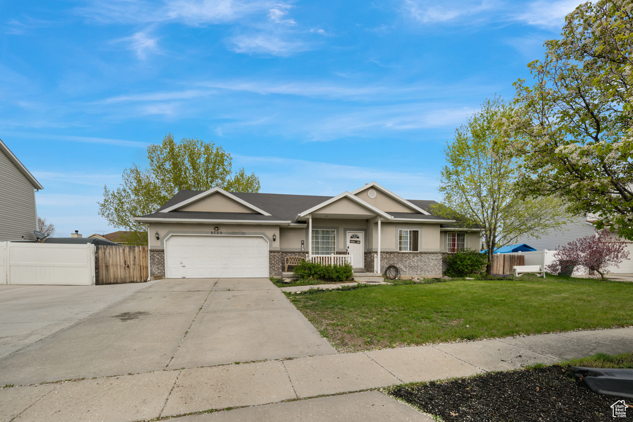 8729 S Mcginnis Ln, West Jordan, Utah image 1