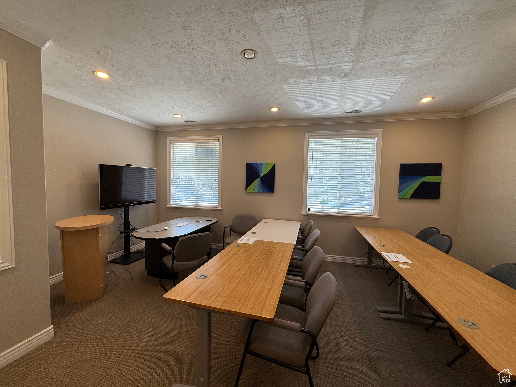 PARK - Commercial Sale