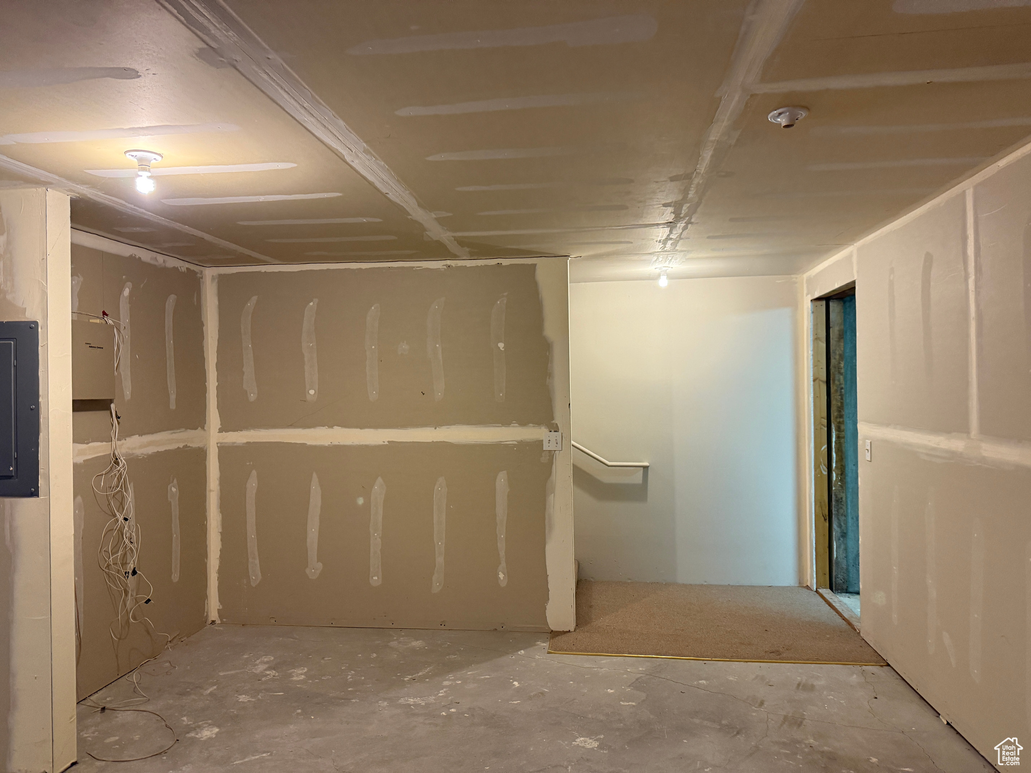 PARK - Commercial Sale