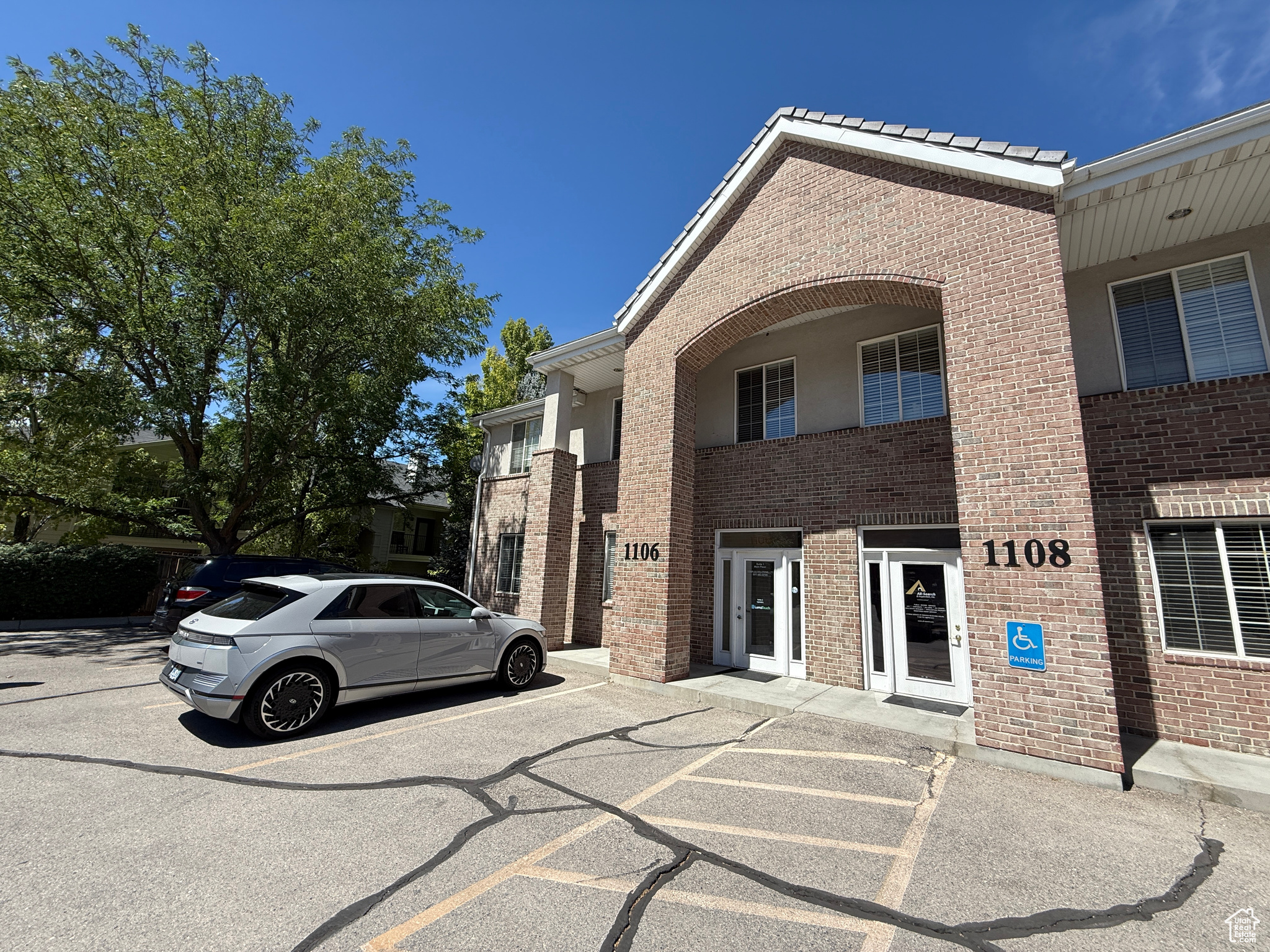 PARK - Commercial Sale