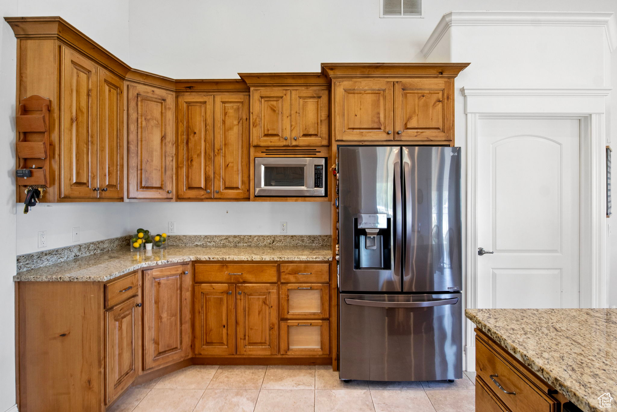 ELNORA ESTATES - Residential