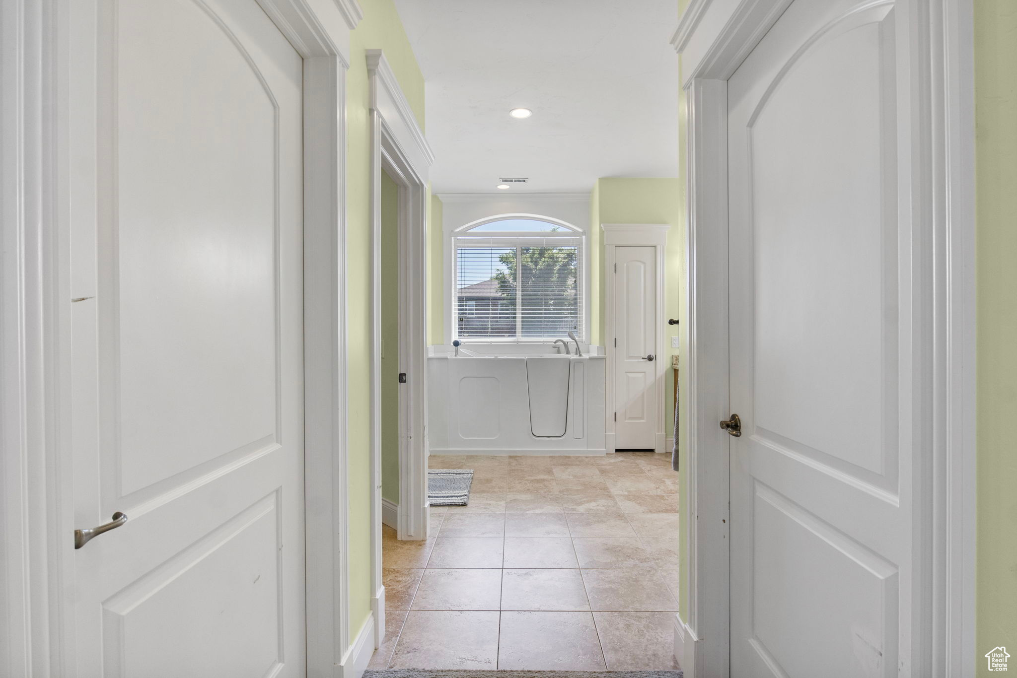 ELNORA ESTATES - Residential