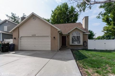 Photo of 1289 W ATHLEEN DR S, West Jordan, UT 84084 (MLS # 2144641)