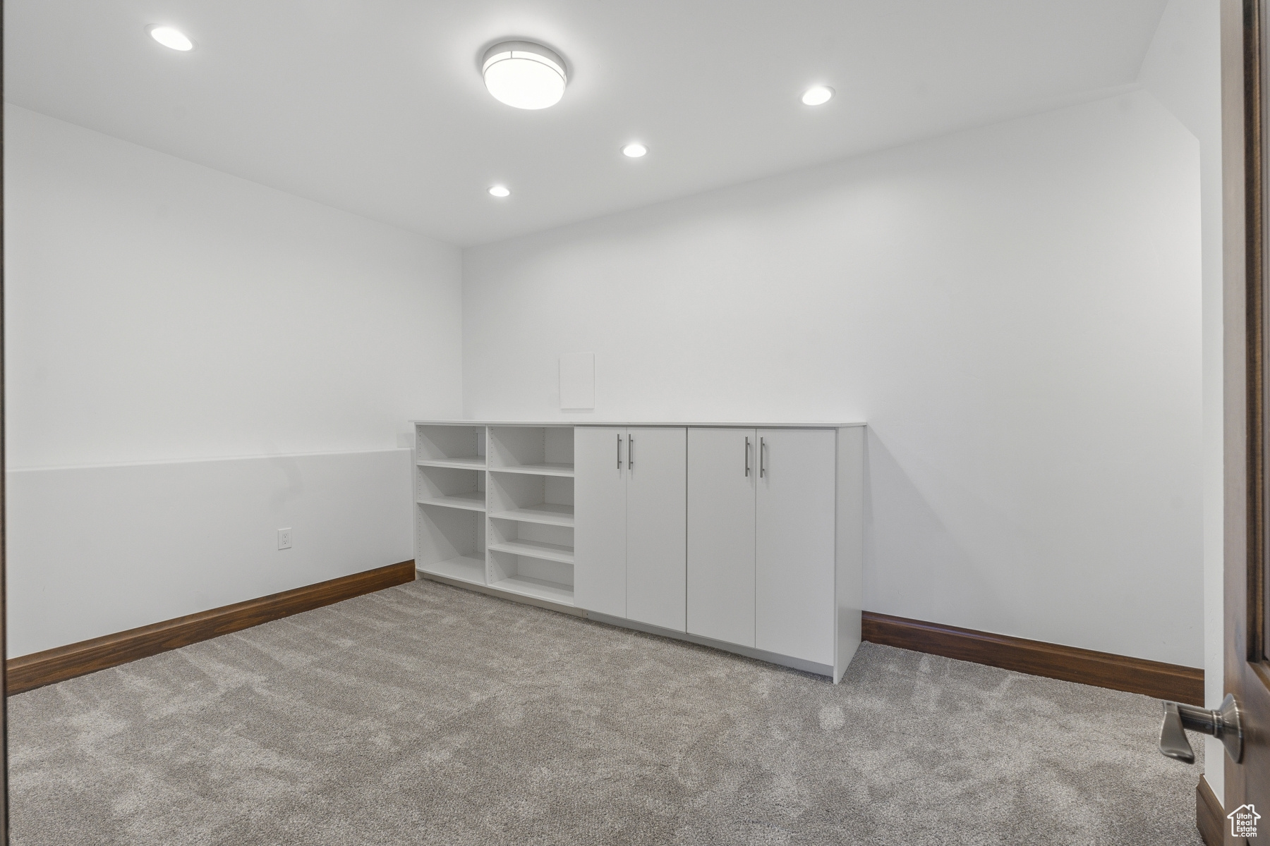 Park City, Utah 84098, United States, 5 Bedrooms Bedrooms, ,4 BathroomsBathrooms,Residential,Pending,44668