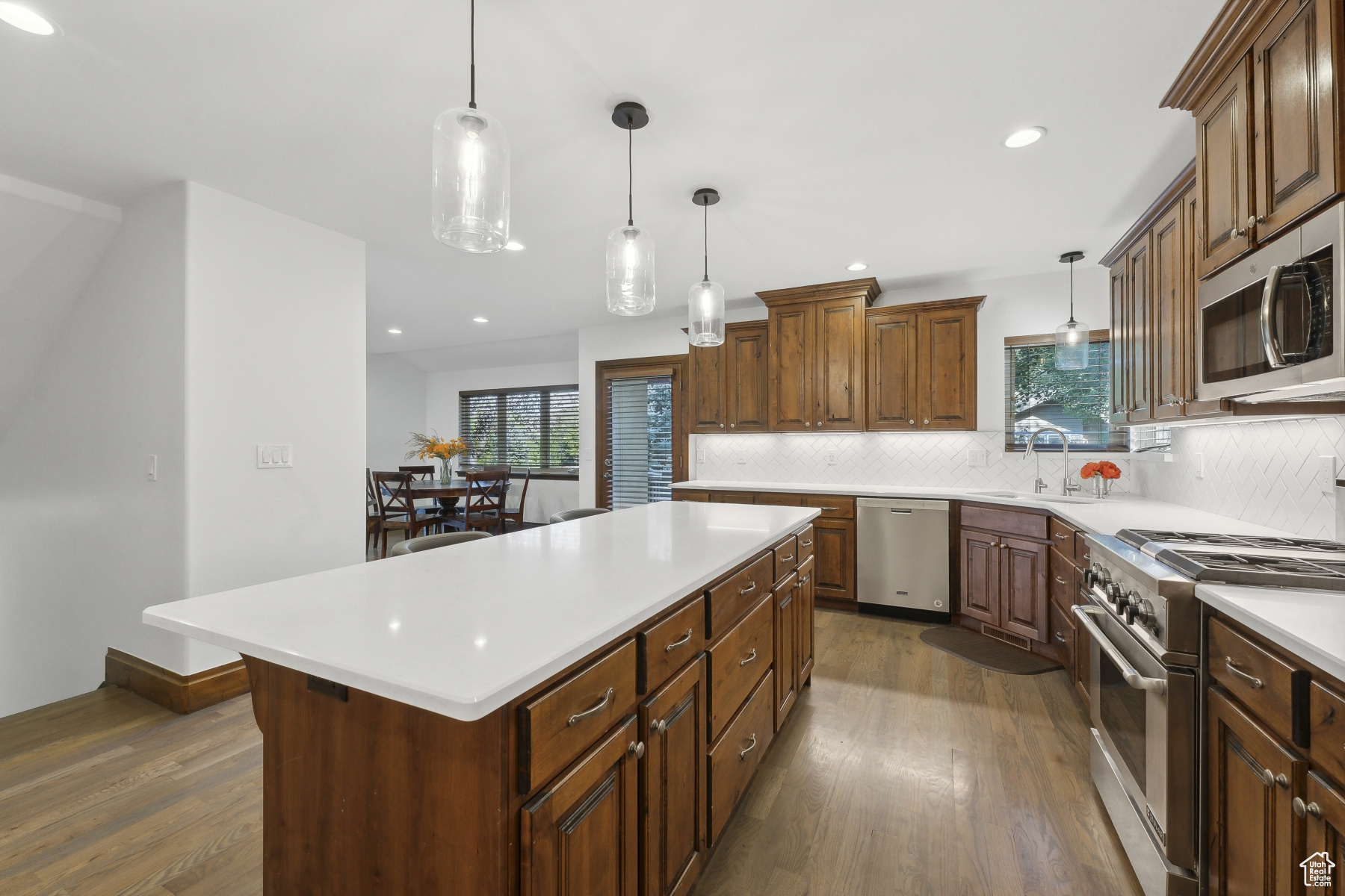 Park City, Utah 84098, United States, 5 Bedrooms Bedrooms, ,4 BathroomsBathrooms,Residential,Pending,44668