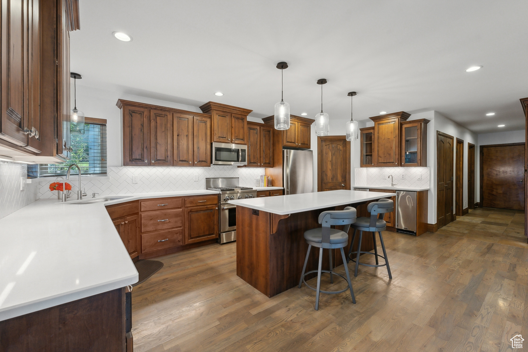 Park City, Utah 84098, United States, 5 Bedrooms Bedrooms, ,4 BathroomsBathrooms,Residential,Pending,44668