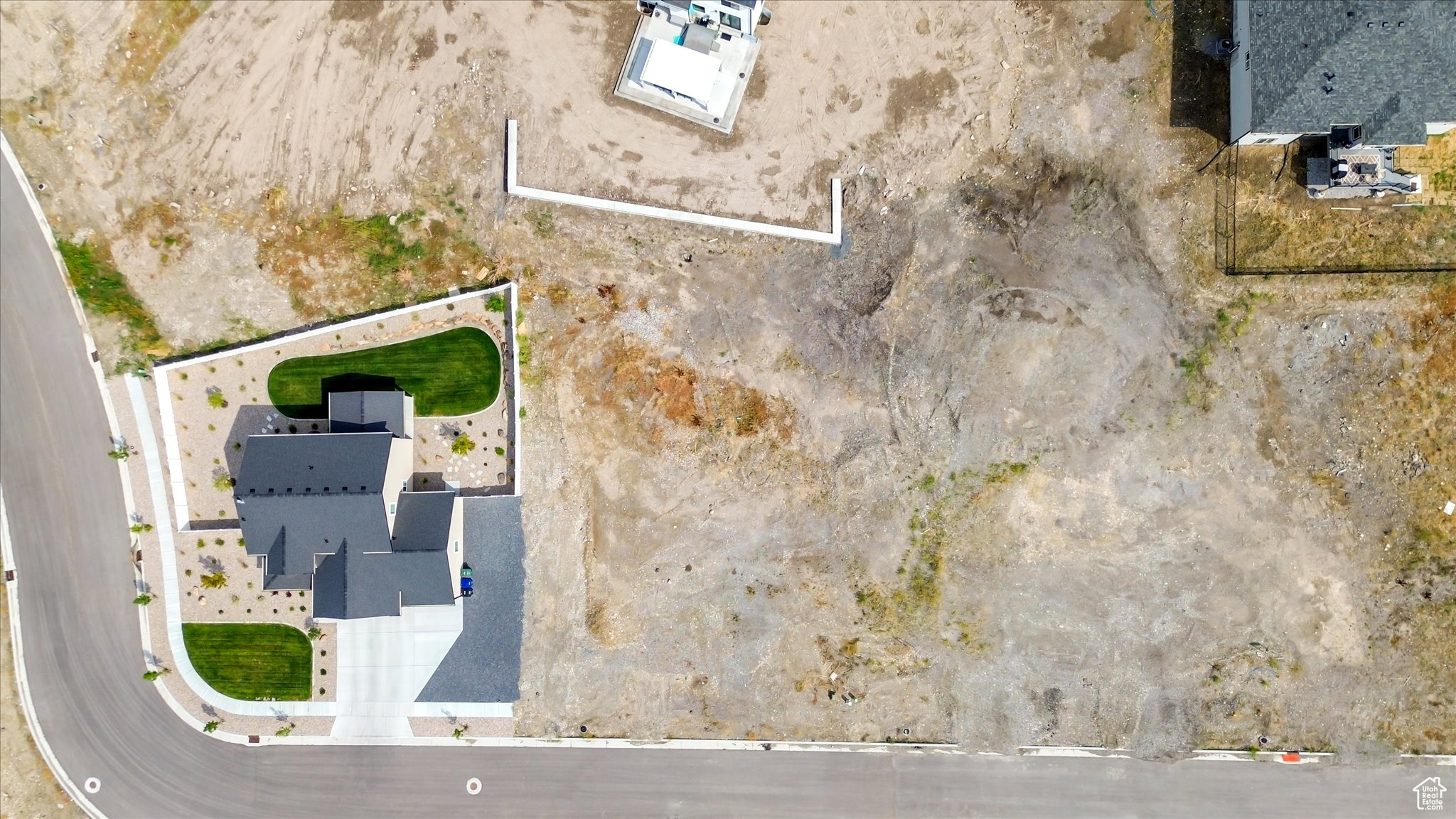 MOUNTAINSIDE ESTATES - Land