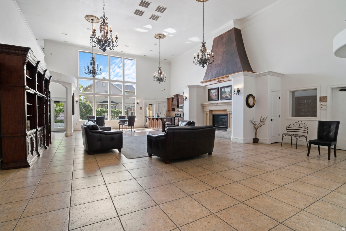 BELLE MONET - Residential