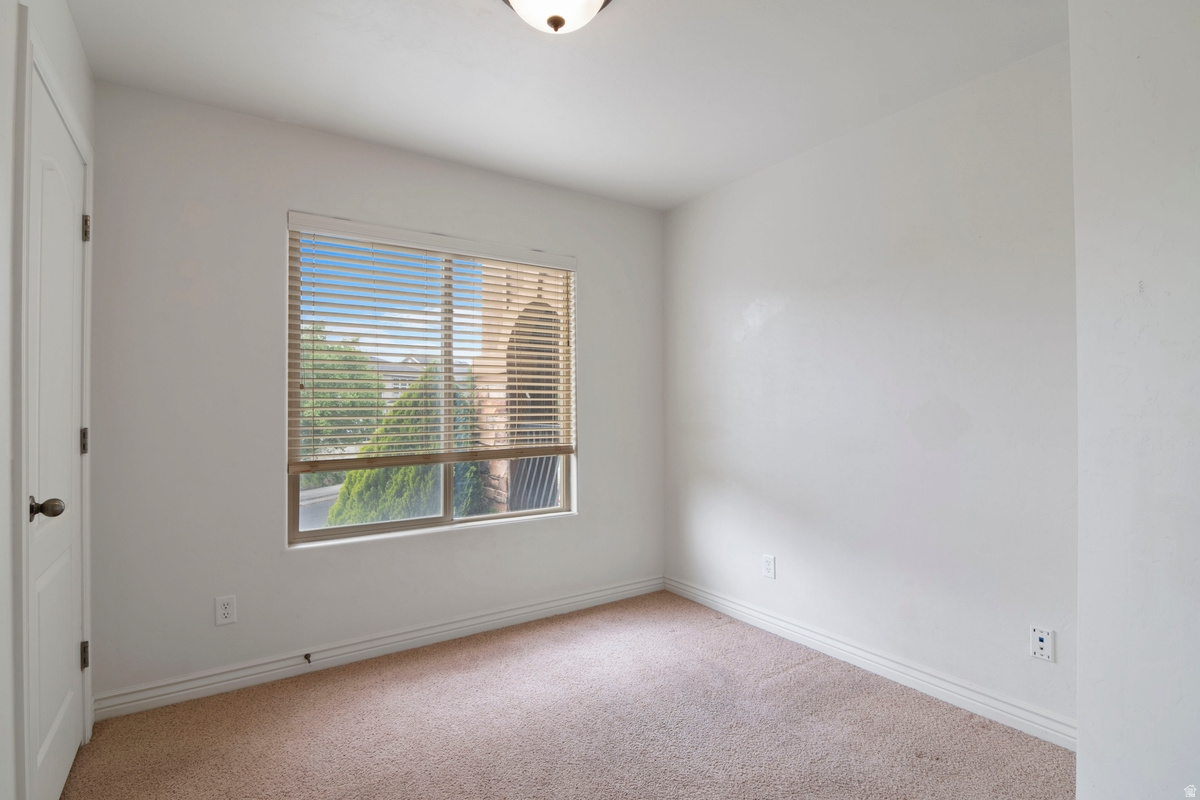 BELLE MONET - Residential