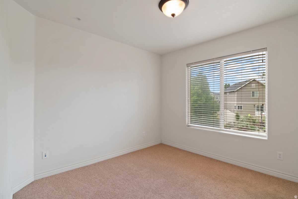 BELLE MONET - Residential