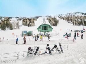 CEDAR BREAKS LODGE - Residential