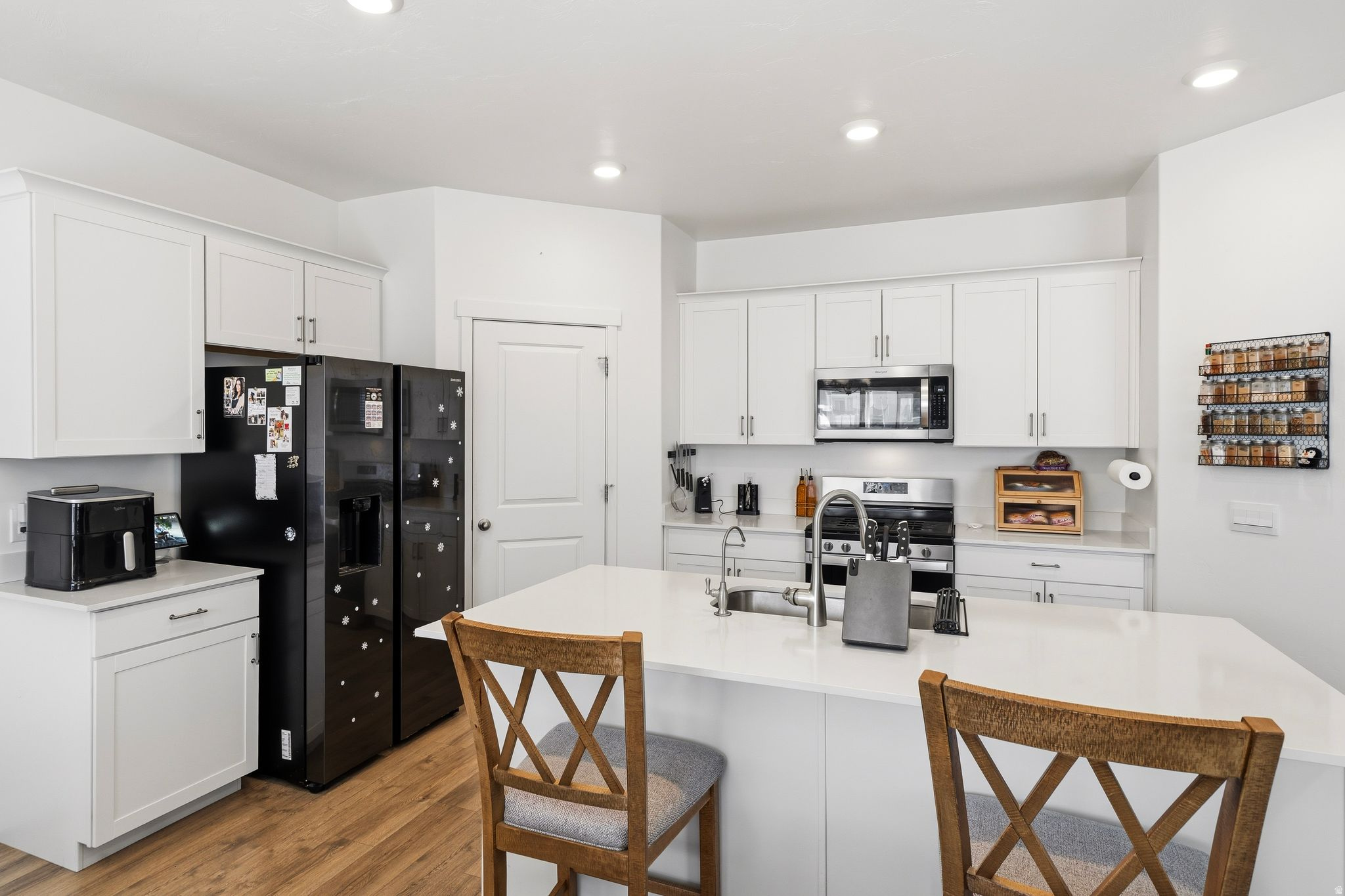 HAWTHORN ESTATES - Residential