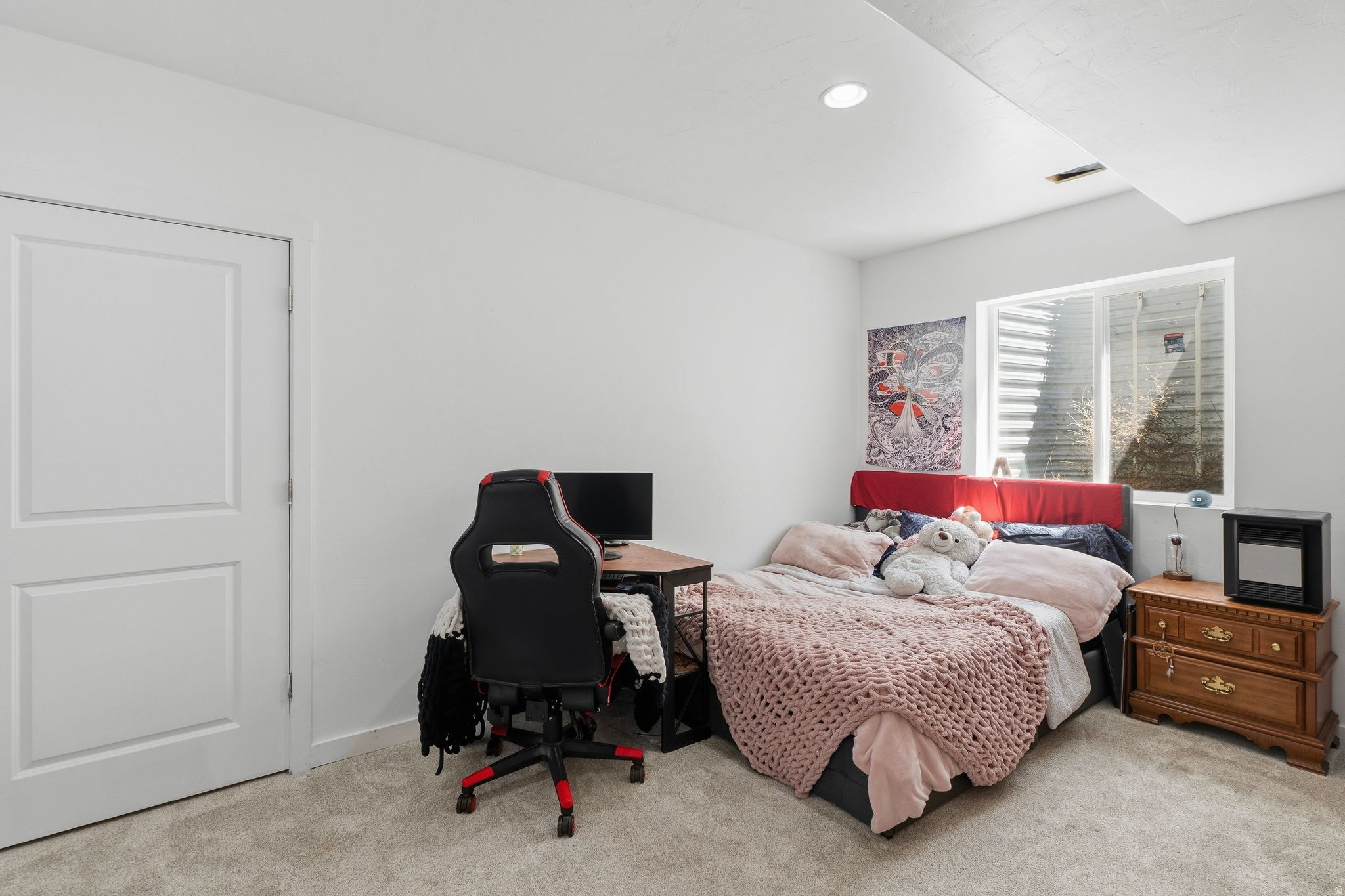 HAWTHORN ESTATES - Residential