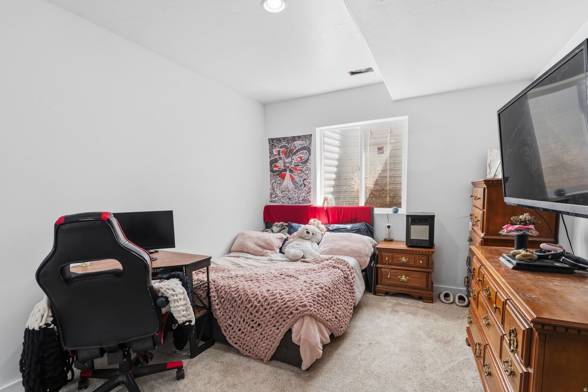 HAWTHORN ESTATES - Residential