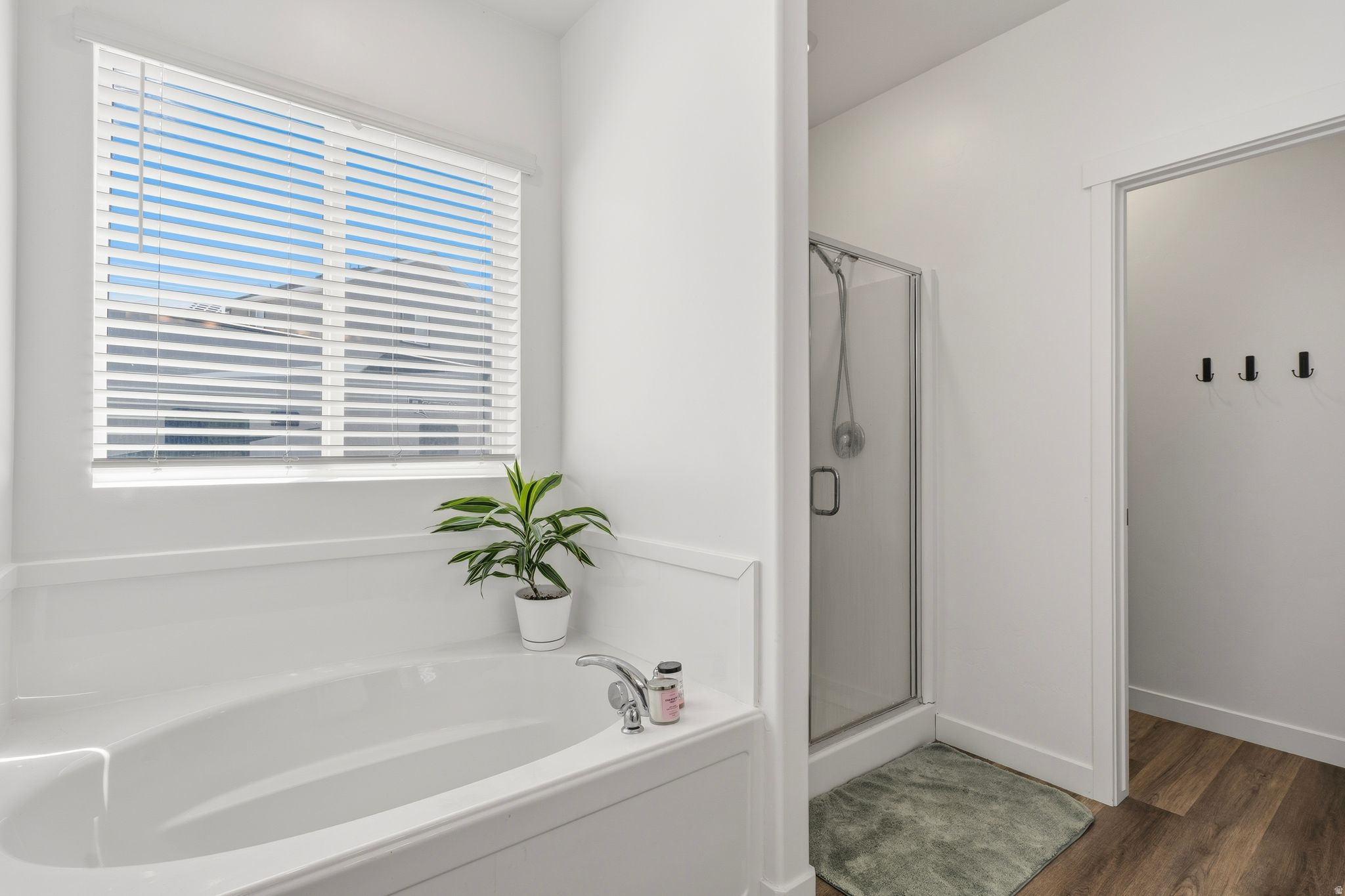 HAWTHORN ESTATES - Residential