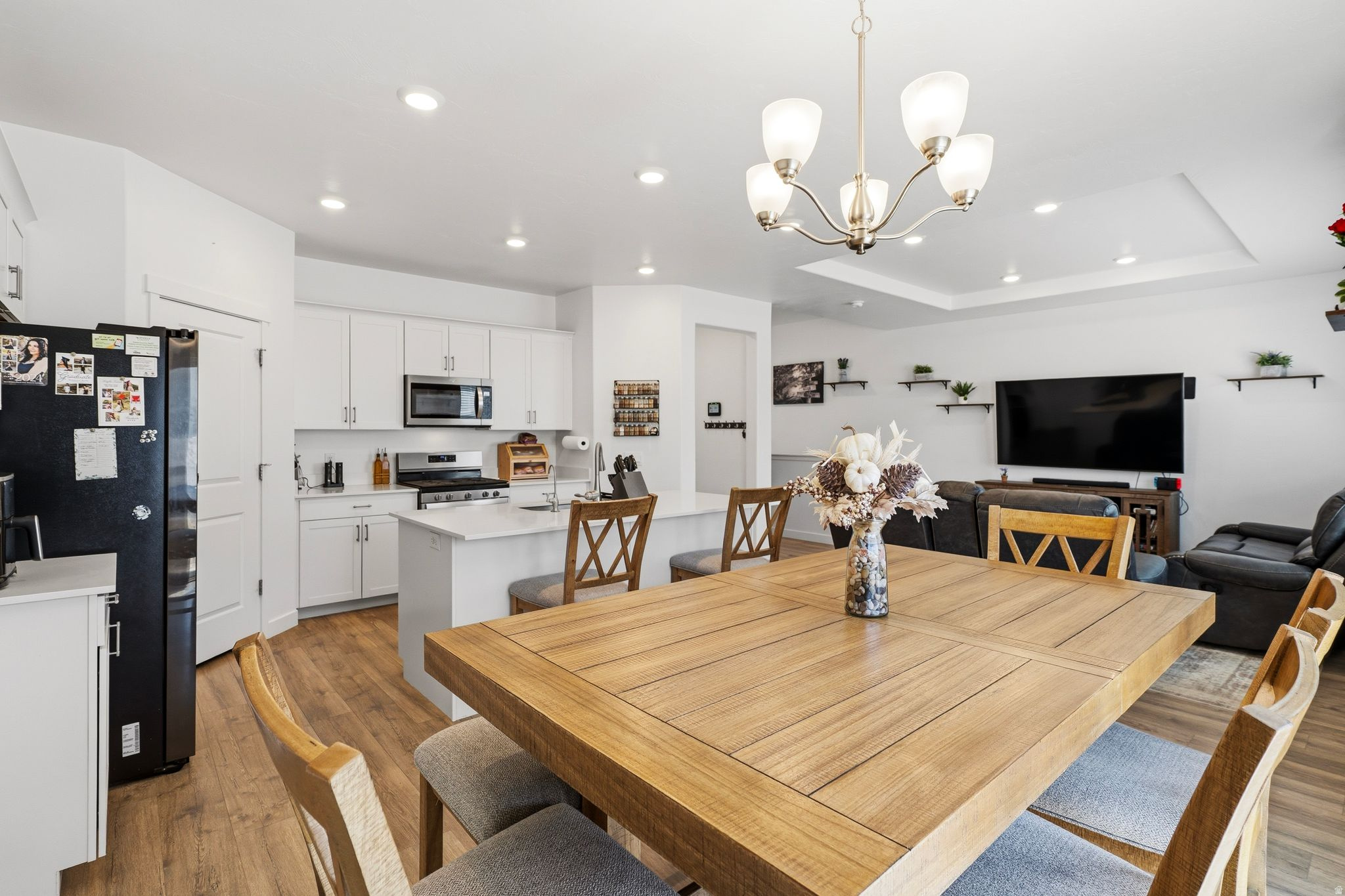 HAWTHORN ESTATES - Residential