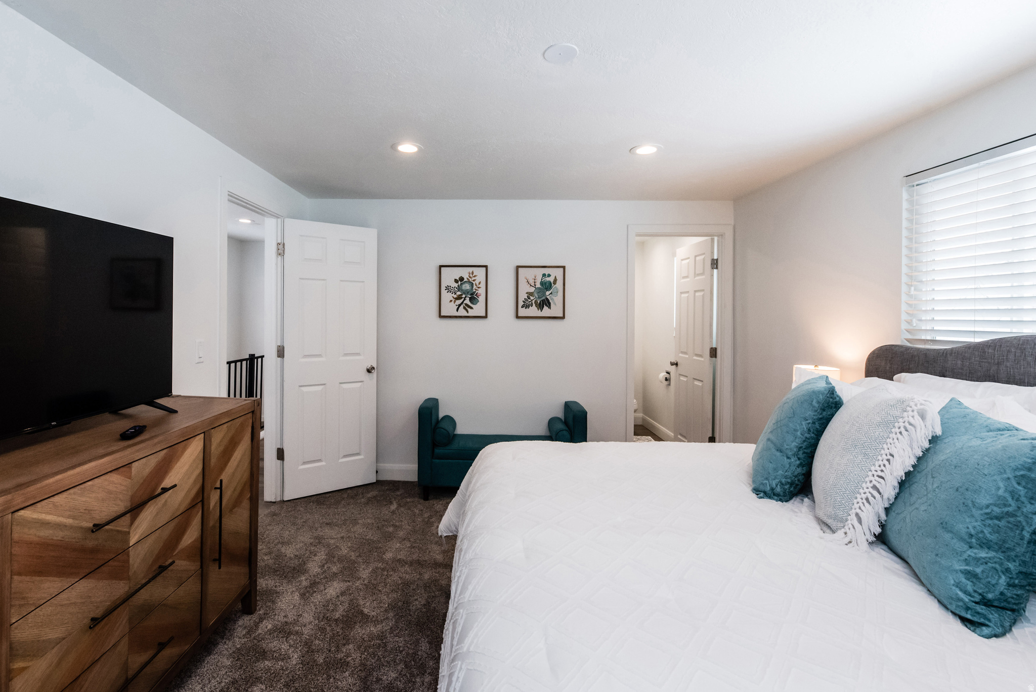 HILLCREST HEIGHTS SU - Residential