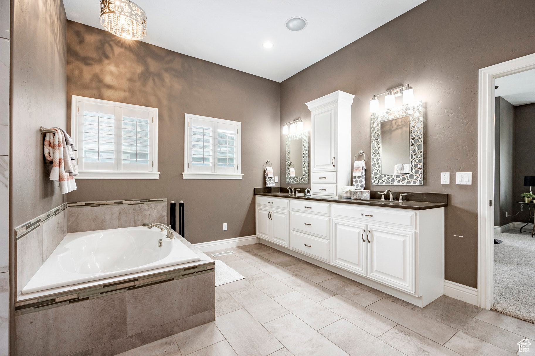 1309 W Atrium Ct, Farmington, Utah image 9