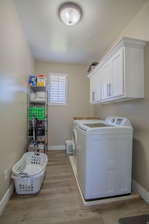Tiny photo for 3348 W 200 N, Layton, UT 84041 (MLS # 2124693)
