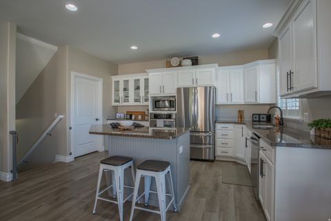 Tiny photo for 3348 W 200 N, Layton, UT 84041 (MLS # 2124693)