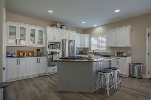 Tiny photo for 3348 W 200 N, Layton, UT 84041 (MLS # 2124693)