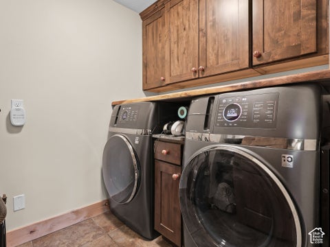 Tiny photo for 2275 E 6200 S, Holladay, UT 84121 (MLS # 2190439)