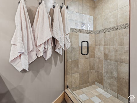 Tiny photo for 2275 E 6200 S, Holladay, UT 84121 (MLS # 2190439)