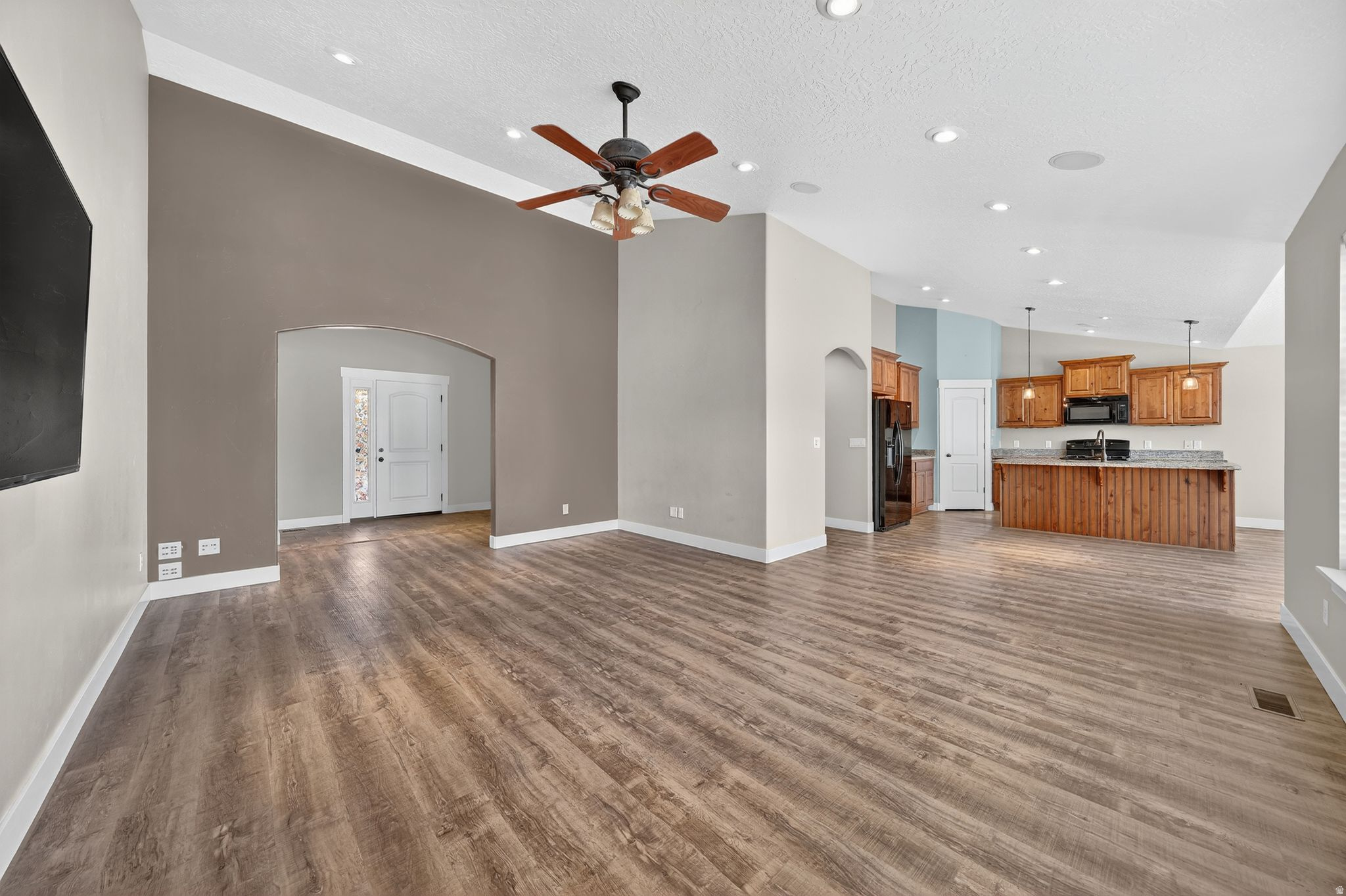 OVERLAND TRAILS - Residential