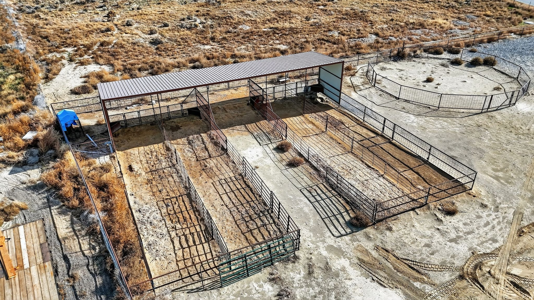 OVERLAND TRAILS - Residential