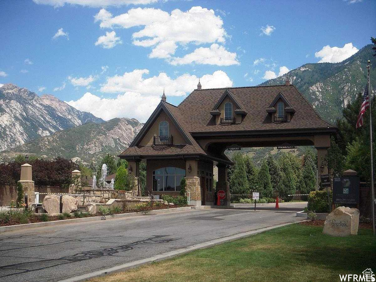 PEPPERWOOD - Residential