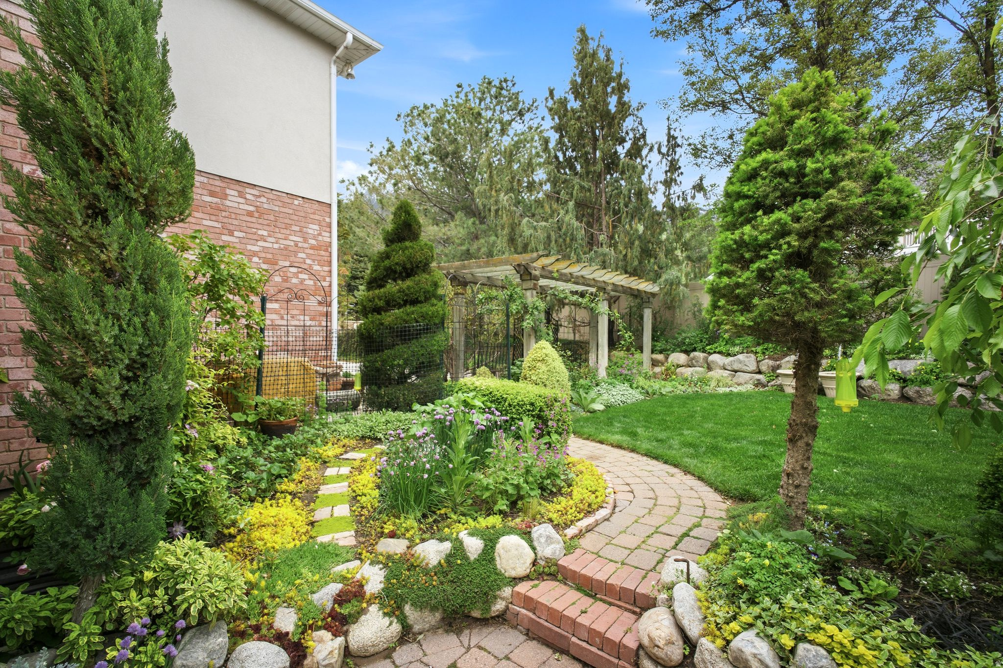 PEPPERWOOD - Residential