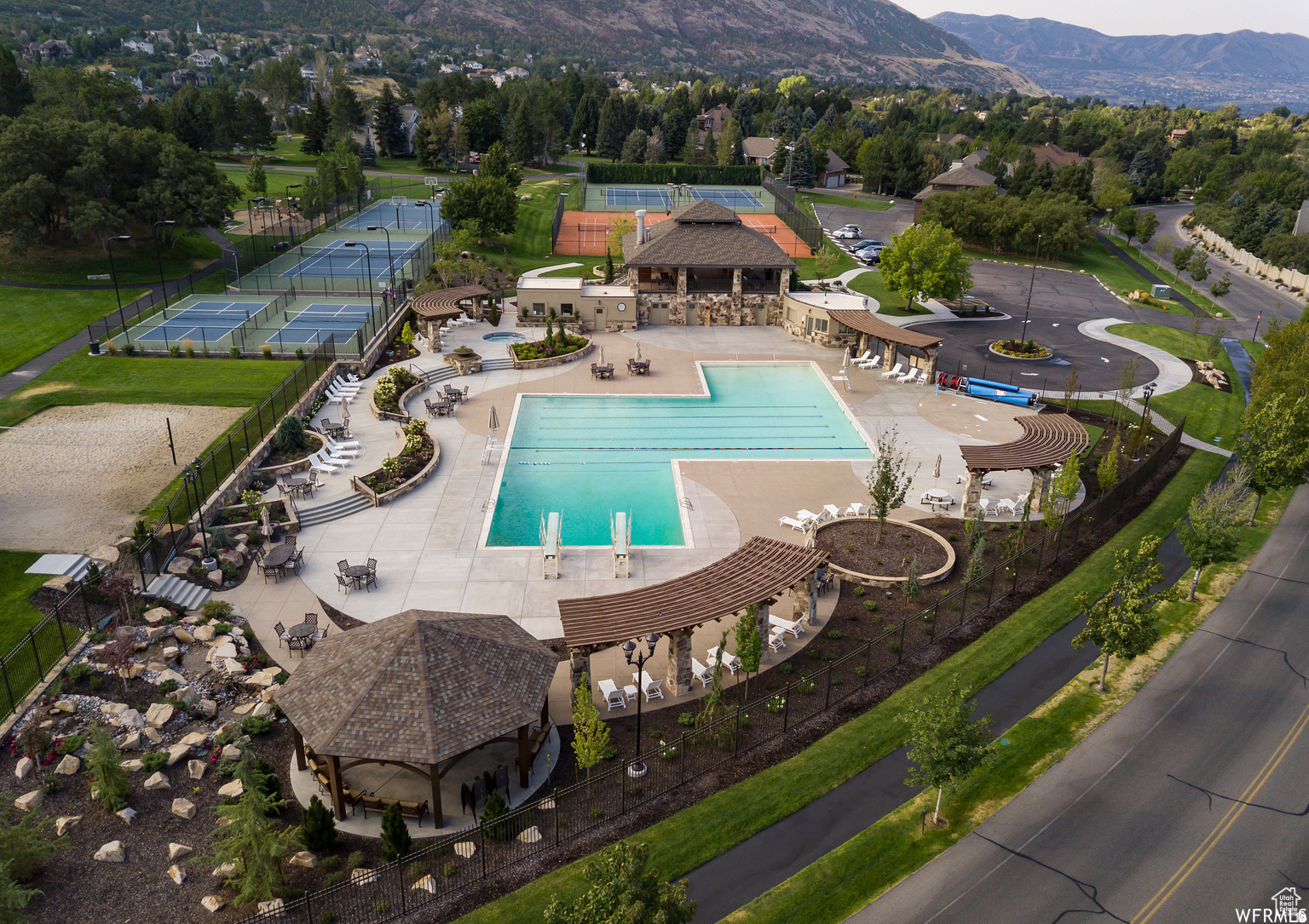PEPPERWOOD - Residential