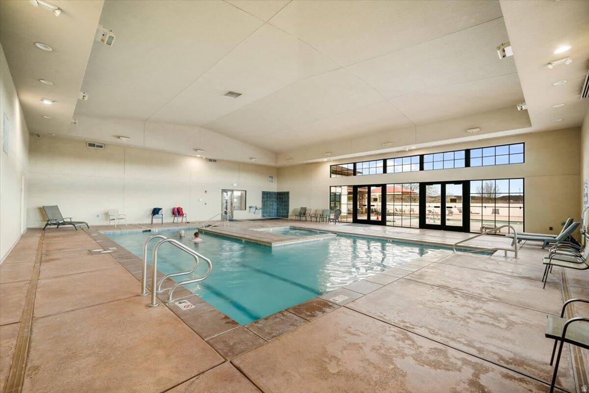 CORAL CANYON 1 - Residential