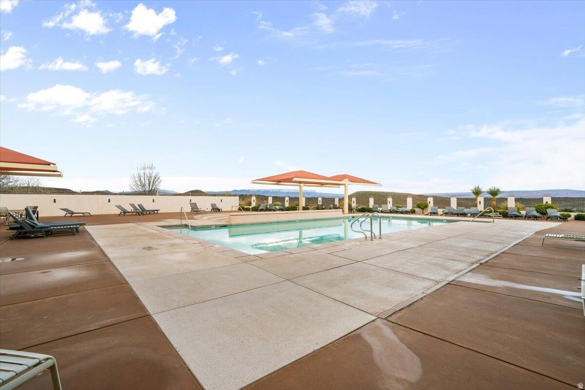 CORAL CANYON 1 - Residential