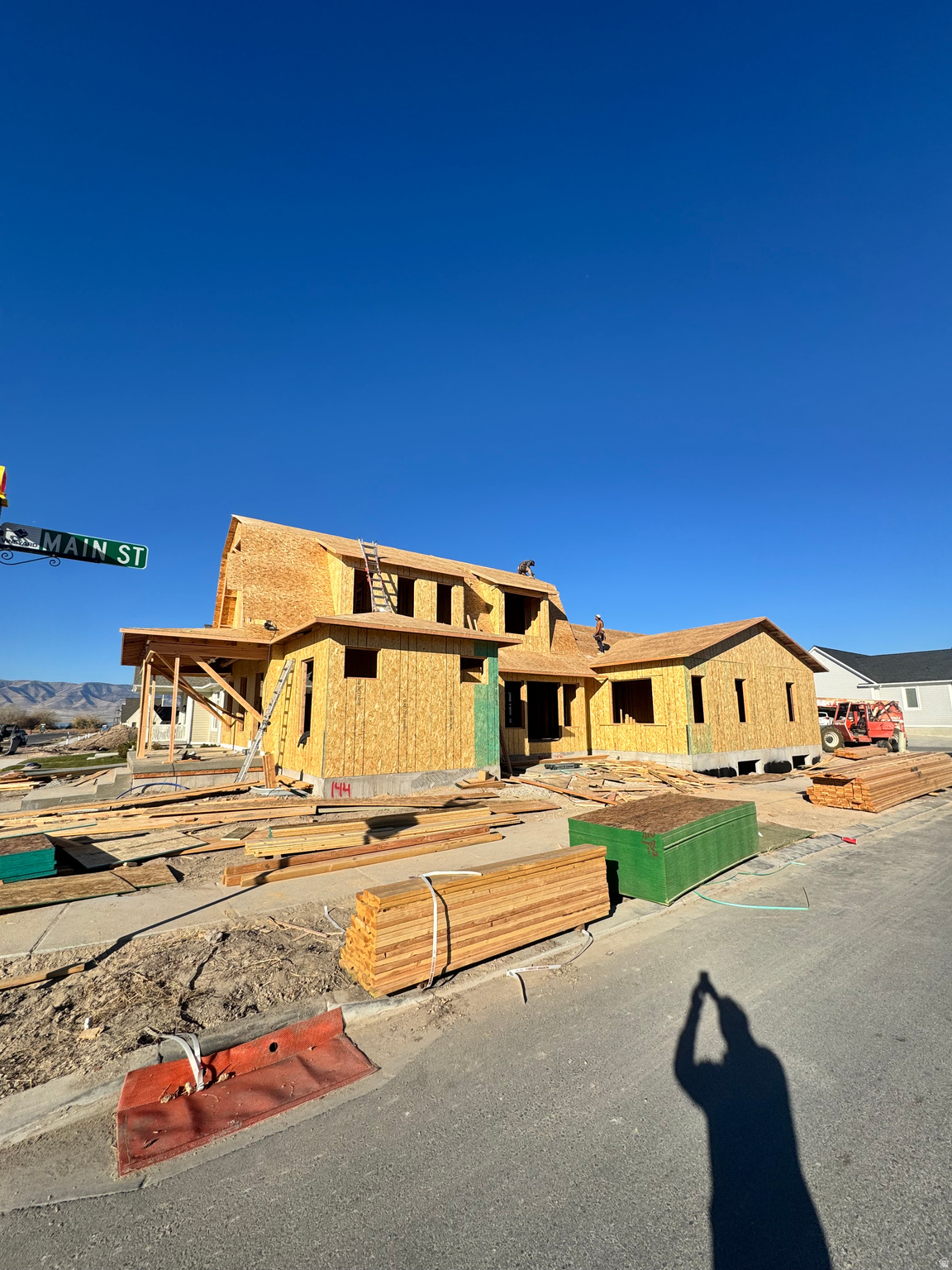 HOLDAWAY FIELDS - Residential