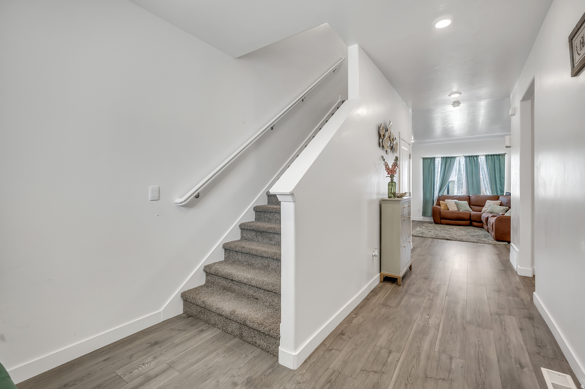 8748 W MINERAL GROVE DR S