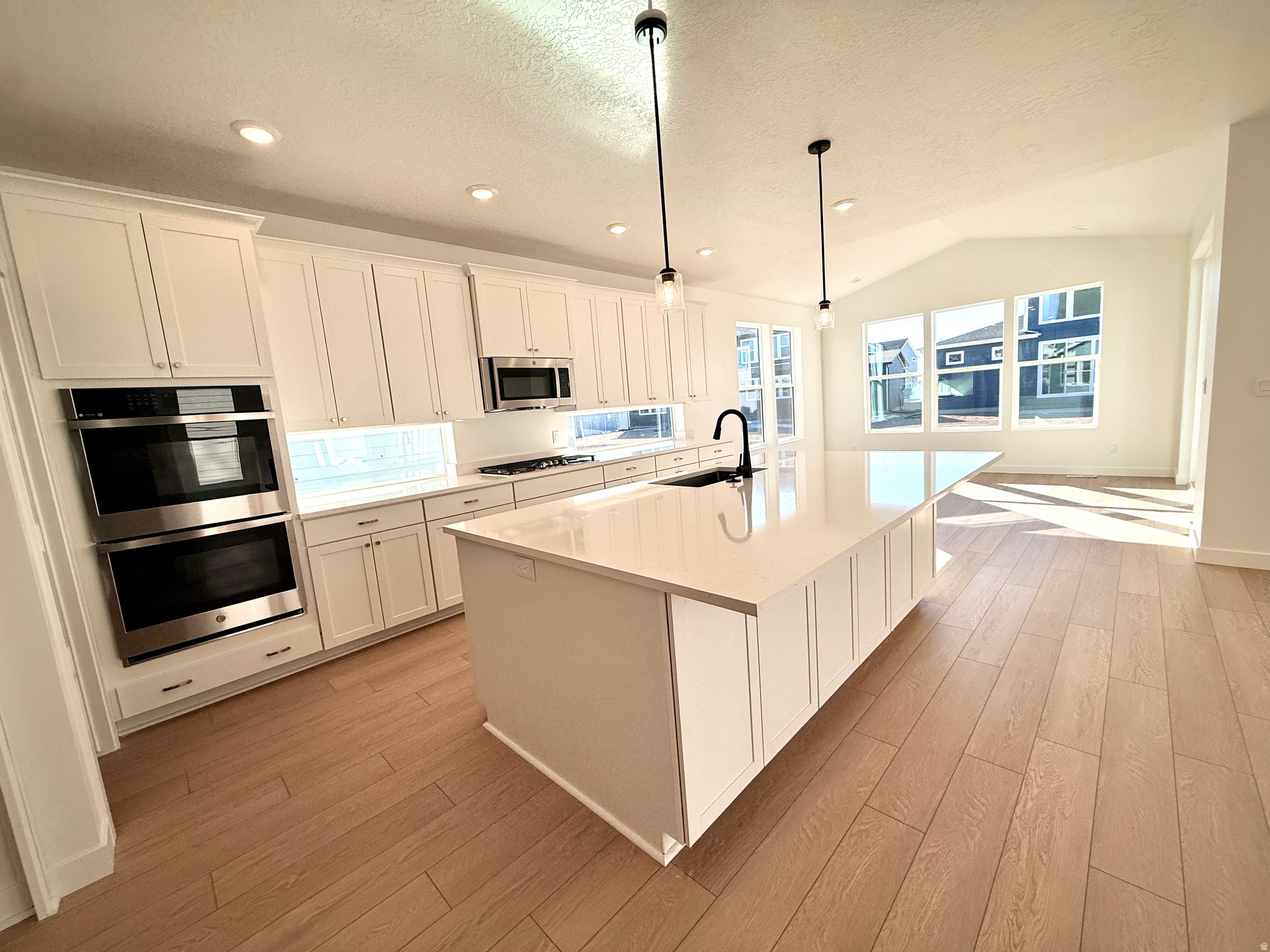 FIREFLY - Residential